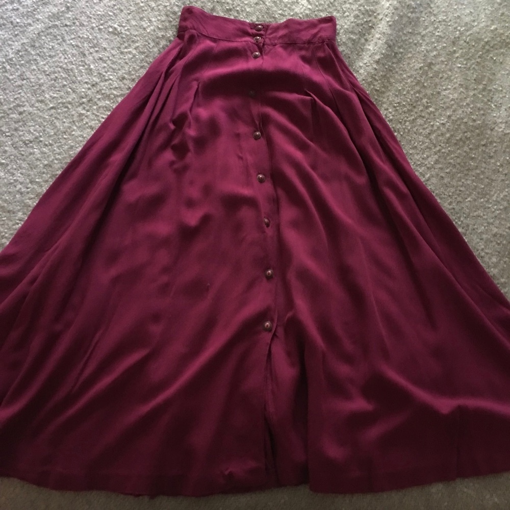 Hunter’s run vintage high waisted button skirt
